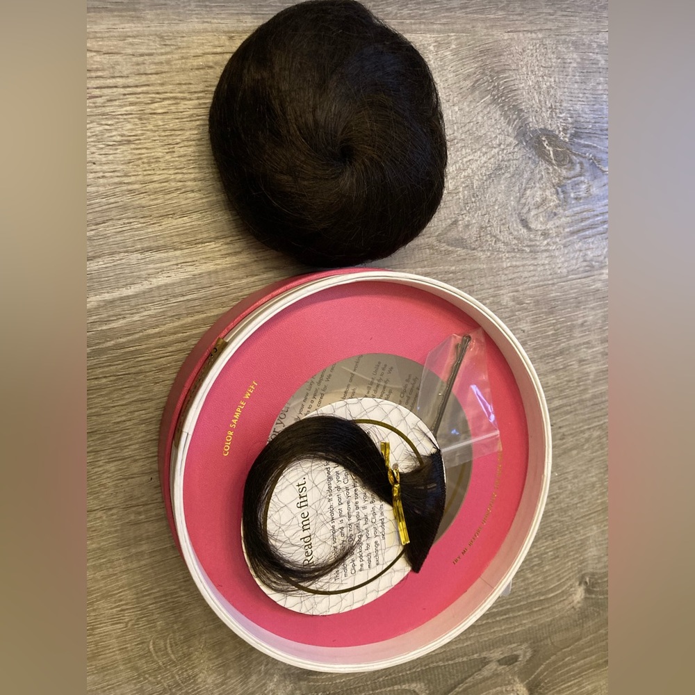 BRAND NEW! NEVER WORN! Luxy Clip-in Bun Extension, Mocha Brown
